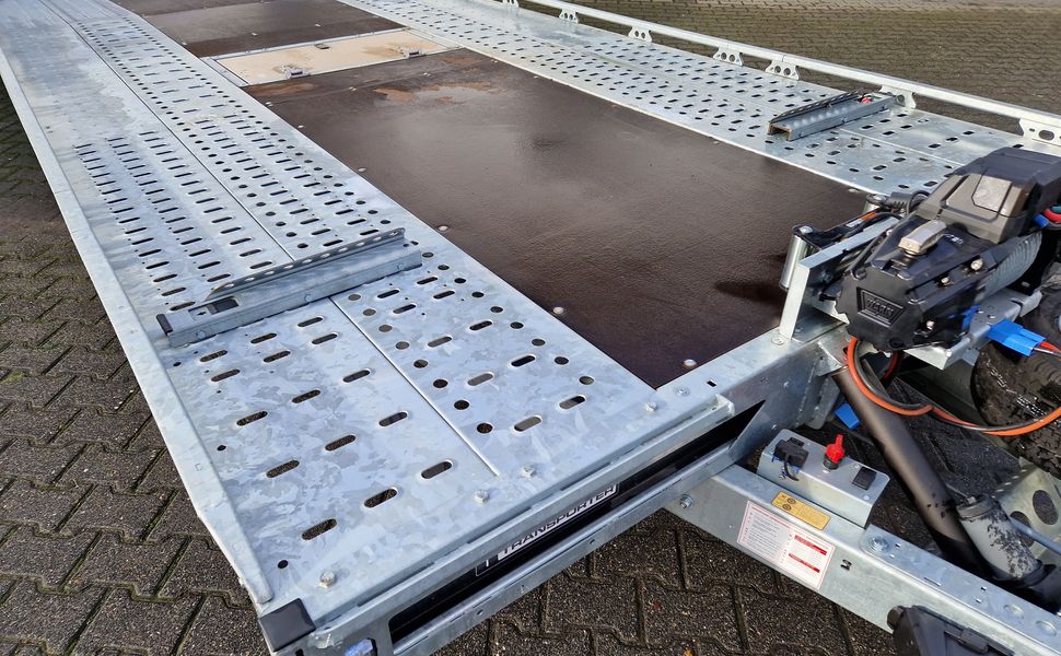 BJT T Transporter 231 550x224cm elektrisch ankippbar Komfort Paket Warn Winde 10″ Tridem 3500kg