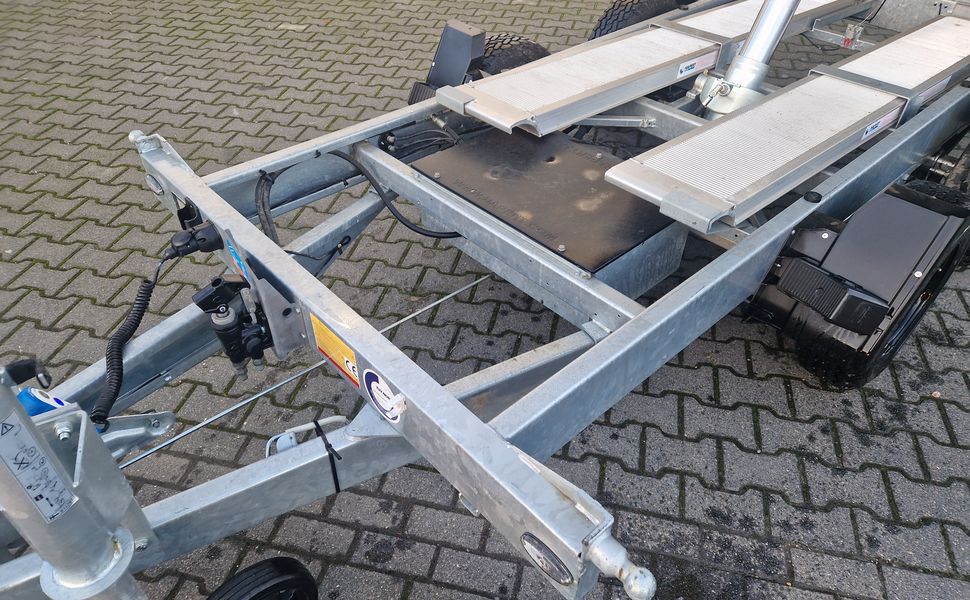 COBALT+ 335x180x40cm black +40cm hohe Aluwände Elektro Rampen Stützen Parabelfederung 3500kg