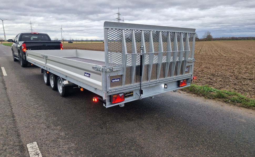Variant Maschinentransporter 3563 UX Maxi Load 620x210x30cm LED Tridem Parabelfeder 3500kg