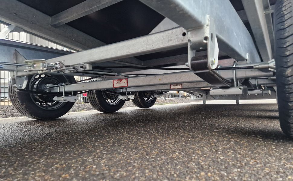 Variant Maschinentransporter 3563 UX Maxi Load 620x210x30cm LED Tridem Parabelfeder 3500kg