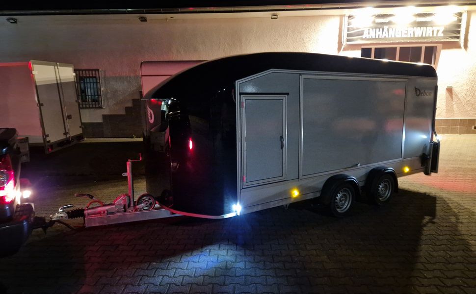 Cargo Roadster 1000 480x200x206cm Poly black Seitenklappe & Tür ASR Car Pullman 100km/H 3500kg 2025