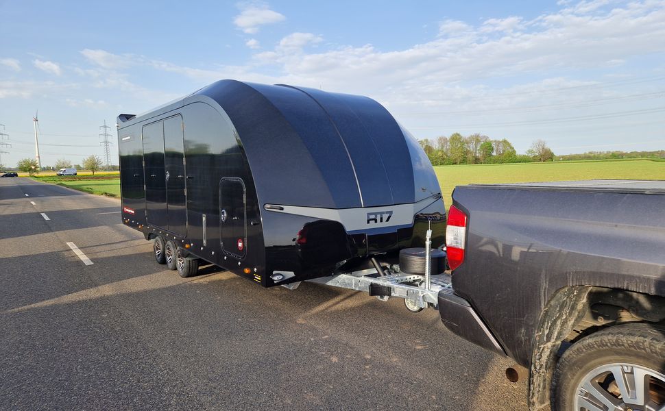 BJT Race Transporter 7 397-6023-35-3-10-B 600x228x189cm black RR APL Alufelgen Tridem 3500 Aktion