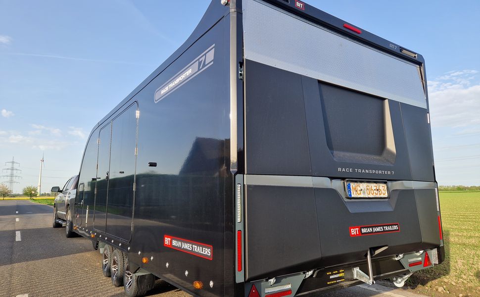 BJT Race Transporter 7 397-6023-35-3-10-B 600x228x189cm black RR APL Alufelgen Tridem 3500 Aktion
