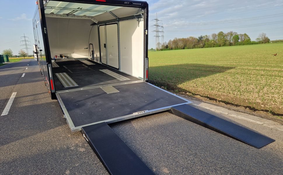 BJT Race Transporter 7 397-6023-35-3-10-B 600x228x189cm black RR APL Alufelgen Tridem 3500 Aktion