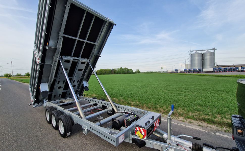 Brian James Trailer Tipper 526-4020 400x200x100cm Aufsatz elek. blackline LED Tridem 3500kg Aktion