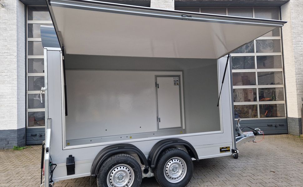 Cargo Roadster 500 312x167x199cm Sandwich Poly irongrey Seitenklappe Seitentür 2000kg Pullman 100km