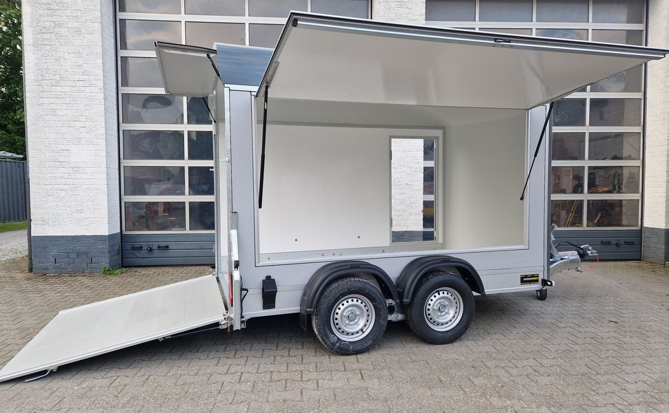 Cargo Roadster 500 312x167x199cm Sandwich Poly irongrey Seitenklappe Seitentür 2000kg Pullman 100km