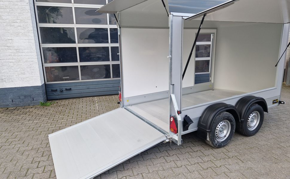 Cargo Roadster 500 312x167x199cm Sandwich Poly irongrey Seitenklappe Seitentür 2000kg Pullman 100km