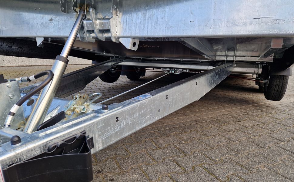 BJT Race Shuttle 2 300-4319-26-12 430x195x160cm ankippbar 2600kg