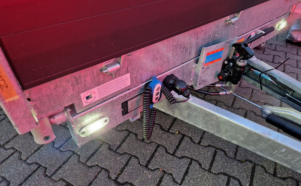 COBALT+ 335x180x40cm black +40cm hohe Aluwände Elektro Rampen Stützen Parabelfederung 3500kg