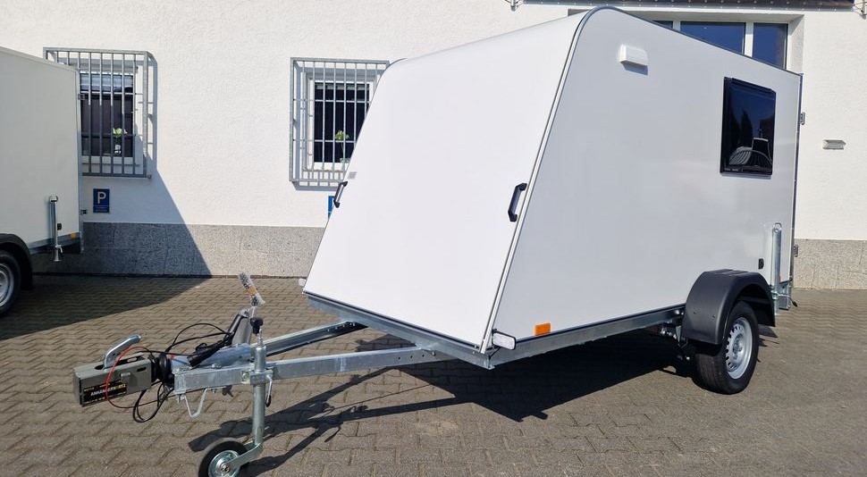 Kargo Camp TFS S Midi 320x150x150cm aero LUX Bett Fenster Seitentür Dachluke Strom 750kg Bremse