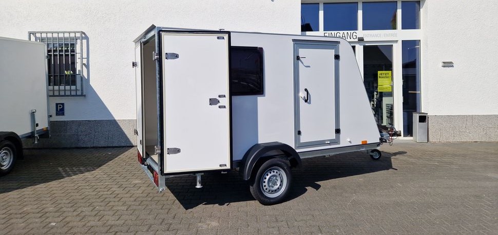 Kargo Camp TFS S Midi 320x150x150cm aero LUX Bett Fenster Seitentür Dachluke Strom 750kg Bremse