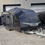 BJT Race Transporter 7 397-6023-35-3-10-B 600x228cm Premium Stauraum Kamera RR 230V Tridem 3500kg