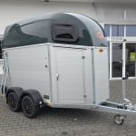 Champion Esprit C Haube green Sattelkammer Trittschutz 100km/H 2400kg