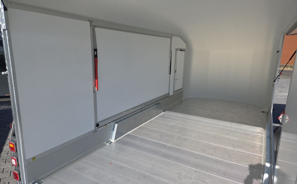 Cargo Roadster 1000 480x200x206cm Poly black Seitenklappen Seitentüren Rampe Pullman 100km/H 3500kg