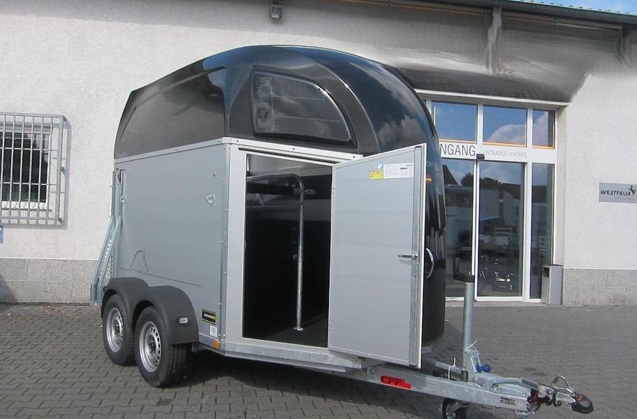 Pferdeanhänger Böckmann Champion R Sattelkammer blackline 2400kg CFF+ 100 km/H Modell 25