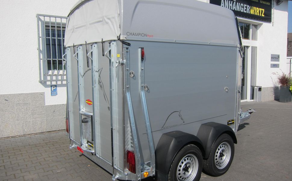 Ponyanhänger Böckmann Champion 145 C Sattelkammer Aluminium DL 2000kg CFF+ 100km/H