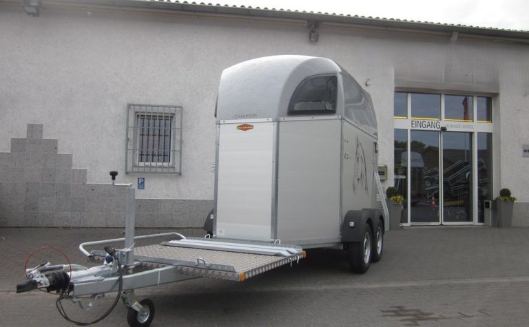 Pferdeanhänger Böckmann Champion C Kutschentransport CFF+ 100 km/H 2700kg