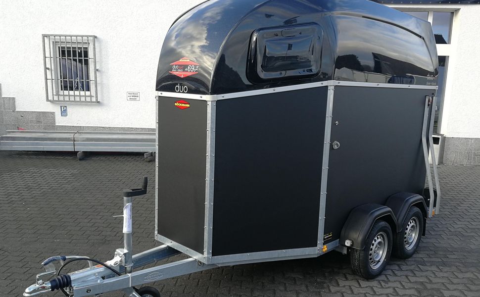 Pferdeanhänger Böckmann DUO Esprit silver black Haube schwarz 2400kg Modell 2026