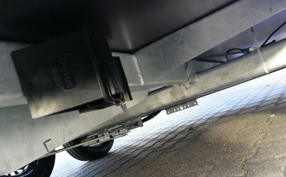 Pferdeanhänger Böckmann DUO Esprit silver black Haube schwarz 2400kg Modell 2026