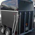 Pferdeanhänger Böckmann DUO Esprit silver black Sattelkammer Trittschutz Pack 2400kg 100km/H 2026