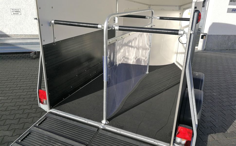 Pferdeanhänger Böckmann DUO Esprit silver black Sattelkammer Trittschutz Pack 2400kg 100km/H 2026