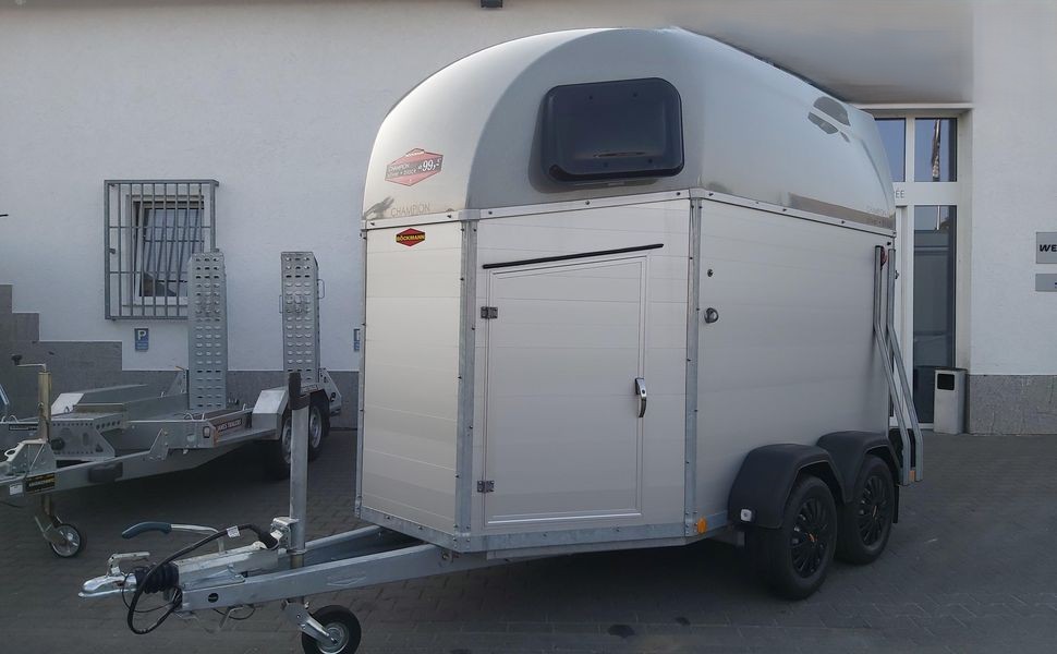 Pferdeanhänger Böckmann Champion Esprit C silver black Sattelkammer Trittschutz 2400kg preorder 24