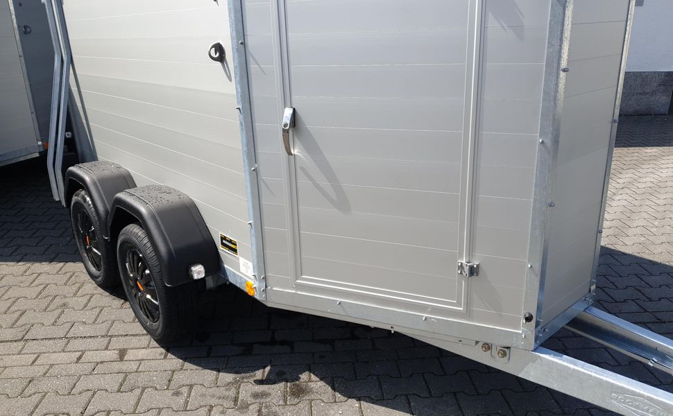 Pferdeanhänger Böckmann Champion UNO Esprit silver black Haube silber 1600kg
