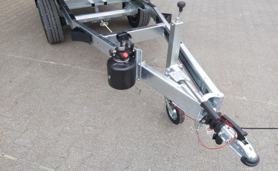 Saris Kipper K1 256 150 1500 1 256x150x30cm silver Handpumpe 13″ 1500kg Online Mai Aktion