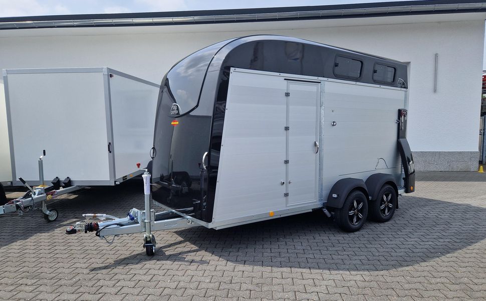 Böckmann Big Portax blackline Alufelgen Zwischentür Kamera WCF 2700kg Großpferde
