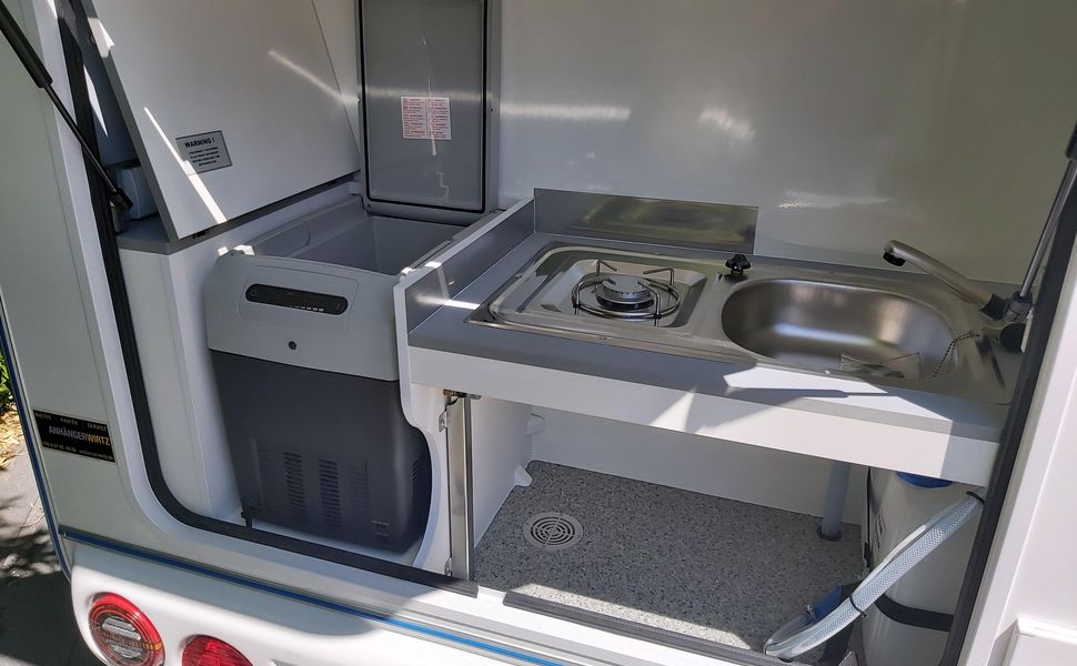 Mini Camper Mini Tommy TMC25 Basic V1 252x140x121cm Küche 100km/H 750kg ohne Bremse Modell 2026