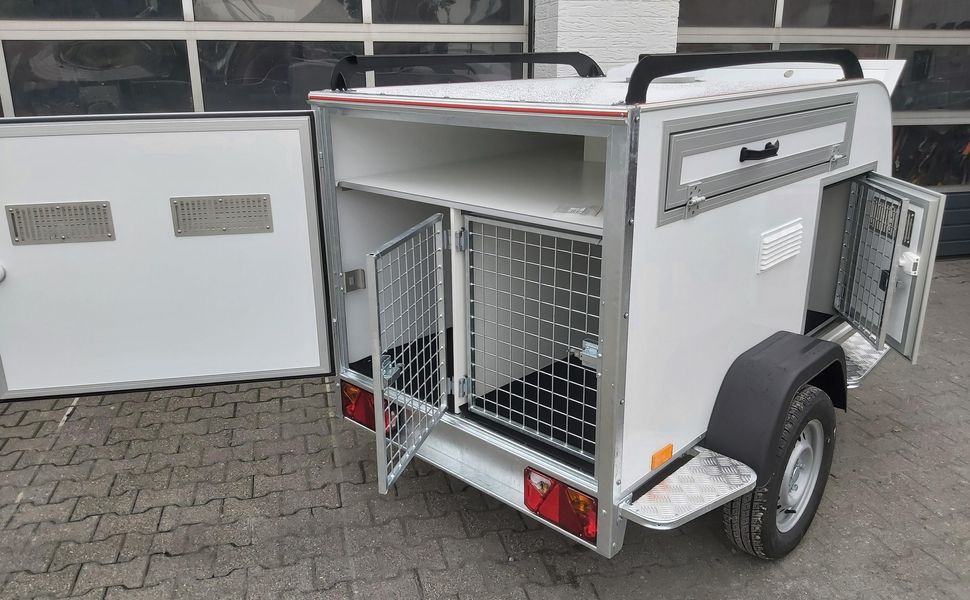 Koffer HundeTransport Anhänger TOM DOG 3 S 3 Boxen Staufach Lüfter Gepäckraum 750kg 100km/H Aktion