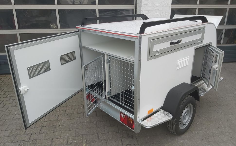 Koffer HundeTransport Anhänger TOM DOG 3 S 3 Boxen Staufach Lüfter Gepäckraum 750kg 100km/H Aktion
