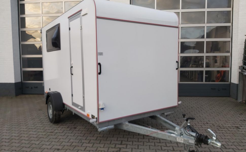 Koffer Sport Camp TFS 360.00 360x180x190cm aero Seitentür 2 Fenster+ DL IL 230V 1300kg 100km/H