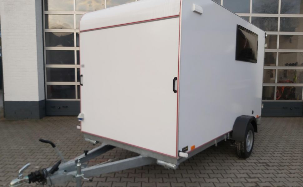 Koffer Sport Camp TFS 360.00 360x180x190cm aero Seitentür 2 Fenster+ DL IL 230V 1300kg 100km/H