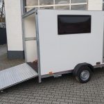 Koffer Sport Camp TFS 360.01 360x180x190cm aero Seitentür Heckrampe 2 Fenster DL IL 230 1300kg 100km
